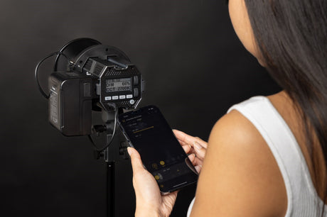 Candela- LUX- & VIBE-App: So einfach können Sie unsere Dauerlicht-Serien mit dem Smartphone steuern