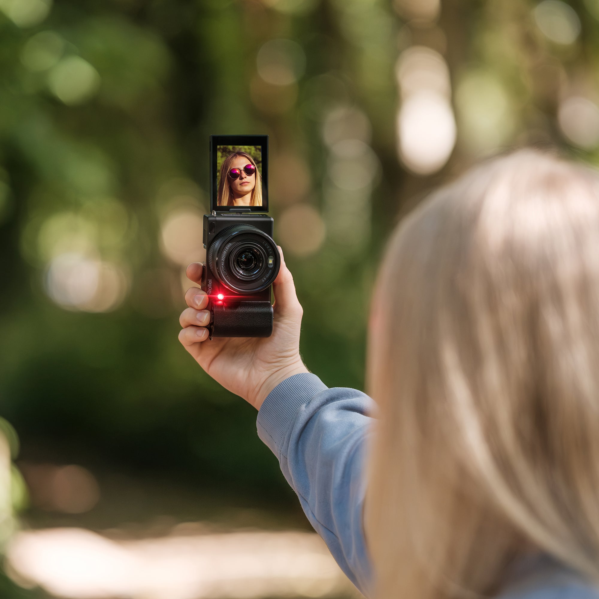 B-Ware Compactline 10x Flip Screen | 64 MP Digital Camera with 4K