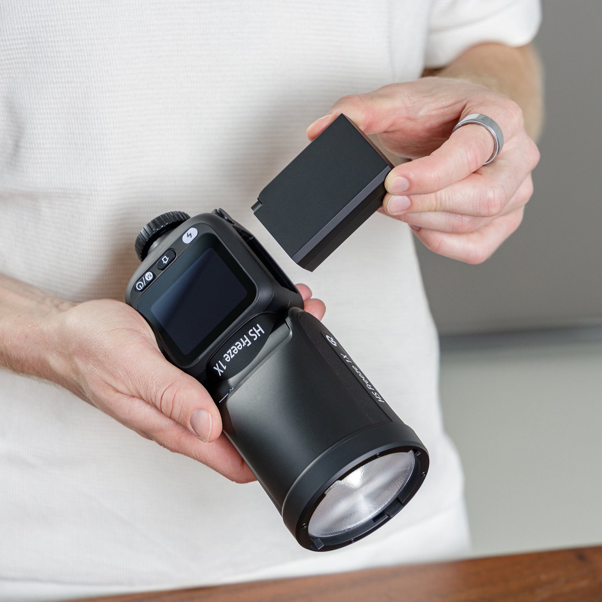 Akku für Aufsteckblitz HS Freeze 1X