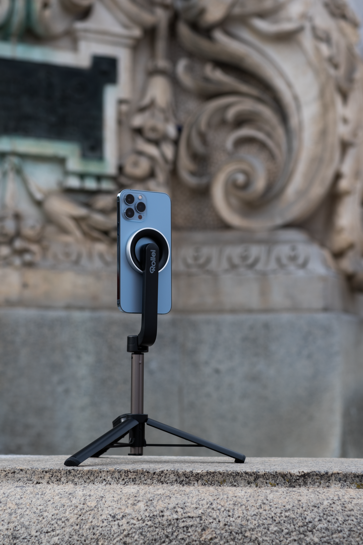 Smartphone tripod | extendable | Magnetic | For iPhones