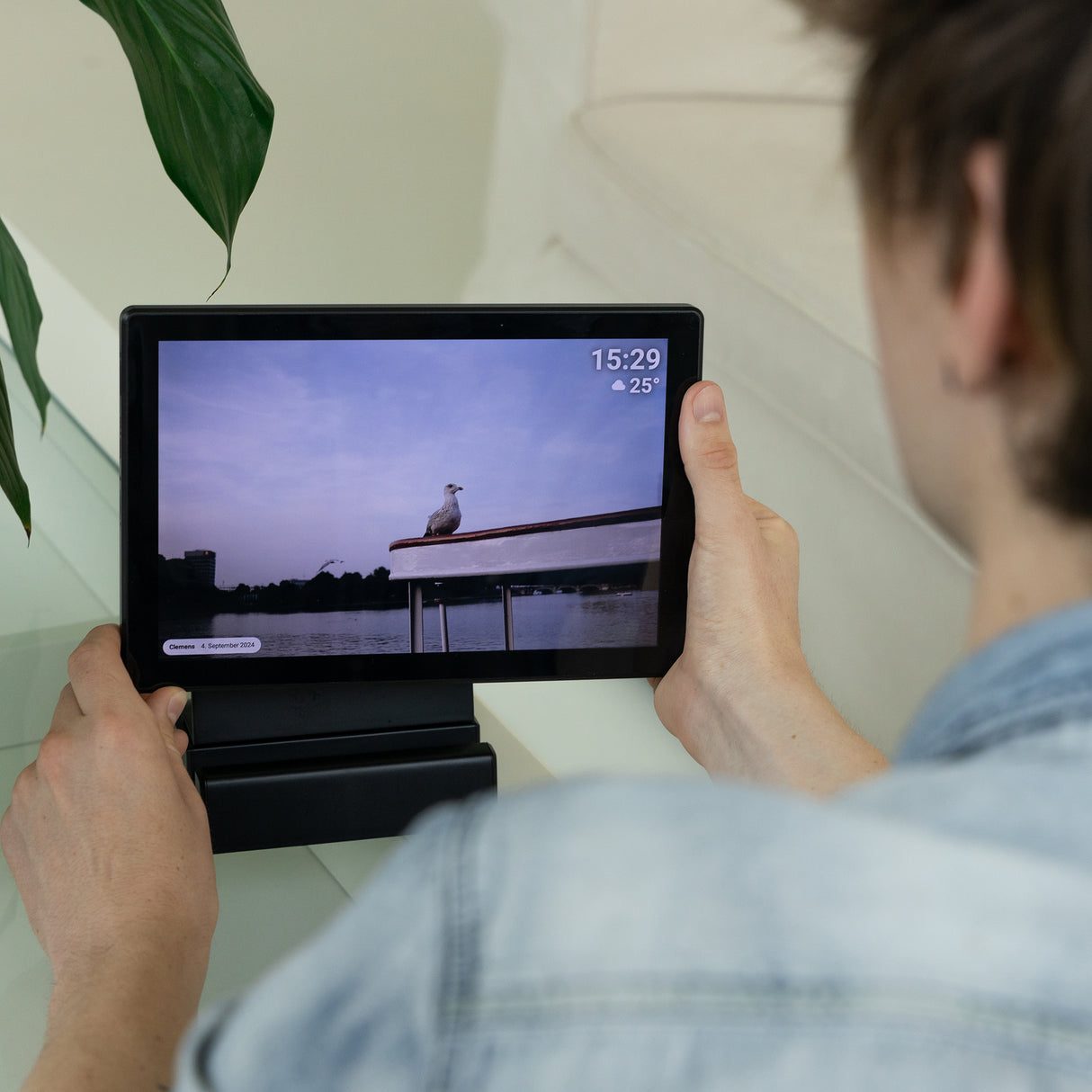 B-goods: Smart Frame WiFi 106 Portable